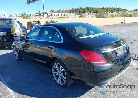 2015 Mercedes-Benz C 300 from USA, damaged, VIN 55SWF4JB5FU086334